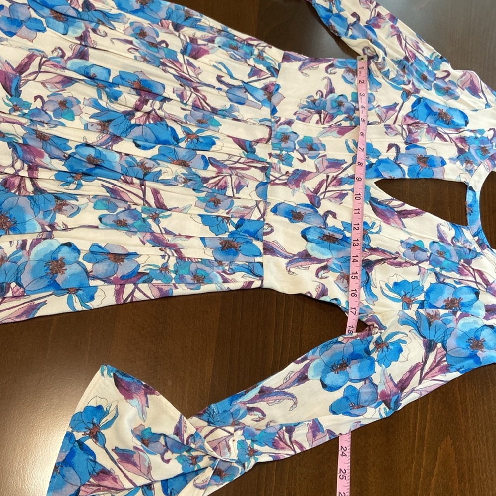 Beautiful Blue Floral Pattern Free People dress, size 10. - Picture 9 of 14